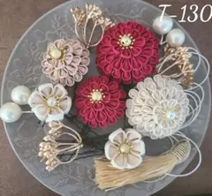 T-130 つまみ細工　髪飾り　卒業式　七五三　袴　赤　ゴールド