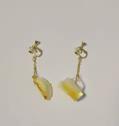 Item thumbnail for item 706c39ff-b0e4-43fa-9e05-c7ba8adcfd4d