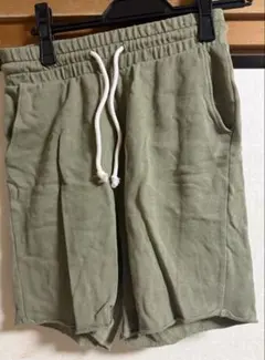 H&M オリーブグリーン ショートパンツ XS