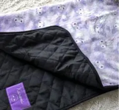 クロミ ブランケット ひざ掛け 裏キルティング ブラック×パープル