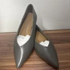 即購入可【LE TAISON新品23.5カーキフラットヒール ルタロン