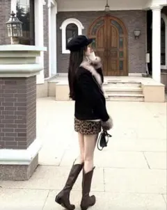 ヒョウ柄ミニスカート