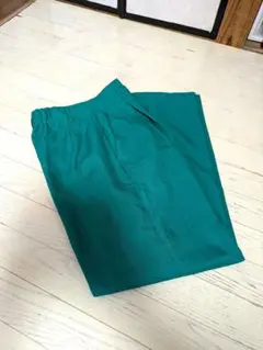 GU グリーン イージーパンツ