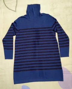 ネイビーと黒のストライプ タートルネックセーター（チュニック）