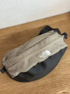 THE NORTH FACE ボディバッグ スウィープ　ベージュ