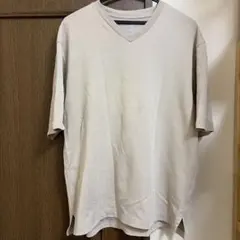 クリーム色 Vネック Tシャツ Lサイズ