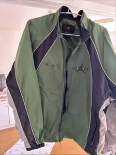 ナイキ ジョーダン オフホワイト トラックジャケット　XL