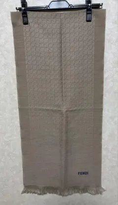 FENDI ベージュ マフラー フリンジ付き