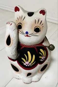 ヴィンテージ手描きの瞳が美しい三毛猫の招き猫 - メルカリ