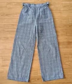 チェック柄パンツ