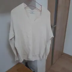 URBAN RESEARCH DOORS アイボリー Vネック 長袖ニット