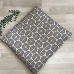 グレー✩︎⡱幾何学模様の座布団カバー 北欧 可愛い