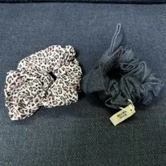 平成レトロ　レオパード、ヒョウ柄とデニムのリボン　シュシュ2個セット