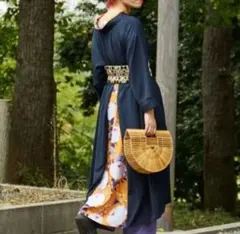 花便り八掛ワンピース　和柄 和モダン 和服 　花柄　オールシーズン　ロングワンピのサムネイル