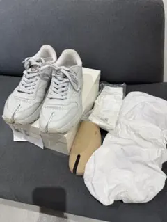 MAISON MARGIELA メゾンマルジェラ × リーボック タビスニーカー