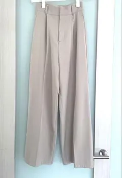 グレイル　センタープレスワイドタックロングパンツ　ベージュ gm615