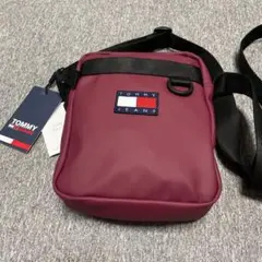 【新品未使用】ＴＯＭＭＹJEANSショルダーバッグ　カラーレッド　ユニセックス