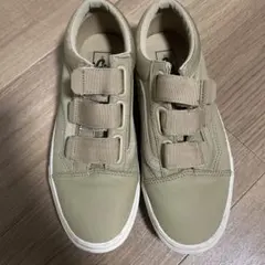 バンズ スニーカー