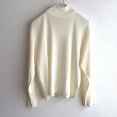 レディース　ハイネック　長袖　トップス　シンプル　後ろにボタン付き　M