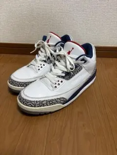 ブルー スニーカー