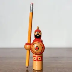 王様　人形　東ドイツ　木製　置物　インテリア　工芸品　美術品　A1485 木のおもちゃ ドイツ 木製 知育玩具 くるみ割り人形・赤・王様