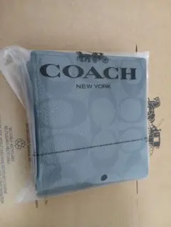 新品・未使用コーチCOACH 二つ折り財布 グレーのサムネイル