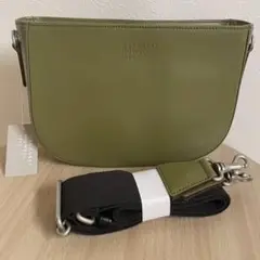 未使用タグ付き マーガレットハウエル ショルダーバッグ