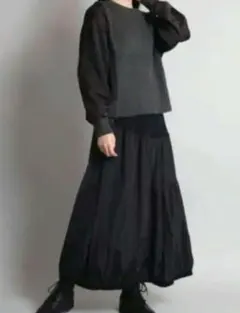 ヤマダヤ LASUD 異素材 フラップボタン バルーンスカート グレーのサムネイル