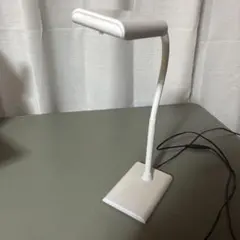 ホワイト デスクライト