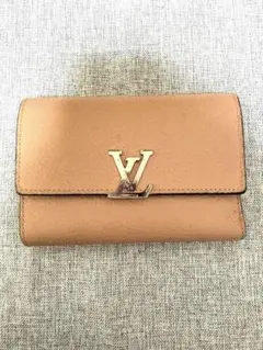 ルイヴィトン ポルトフォイユ カプシーヌコンパクト 折り財布 ピンク