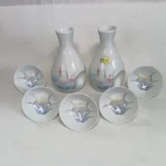 有田焼 おしゃれな花柄 徳利 と盃の セット 、木箱付き