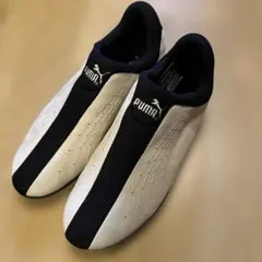 Puma プーマ　ホワイト/ブラック スニーカー　スリッポン　23.5cm