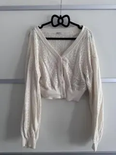 アイボリー編み込みクロップドカーディガン　Free