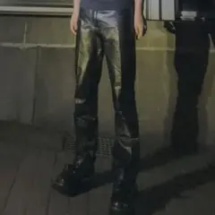 フェイクレザー フレアパンツ swagデニム opium archive - メルカリ