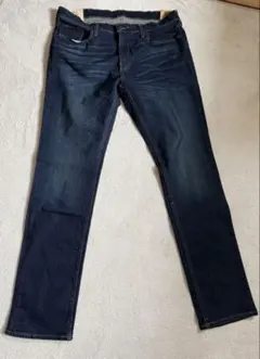 新品　Hollister ストレートデニム　ダークブルー メンズのサムネイル