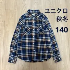 チェックシャツ