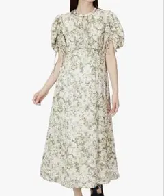 リリーブラウン モザイクフラワーオフショルワンピース