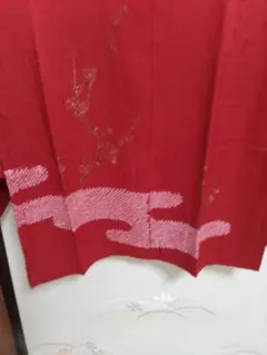 赤い 着物　羽織 花柄刺繍