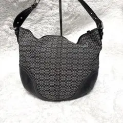 COACH コーチ シグネチャー ホーボー ショルダーバッグ ブラック系　三日月