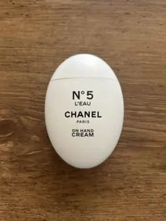 CHANEL N°5 ロー ハンドクリームのサムネイル