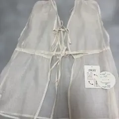 レディース　しまむら　ベージュ　2WAYクリアホワイトベスト・ジレ　新品未使用