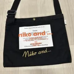 バッグ　ニコアンド　ショルダーバッグ　黒　ブラック　斜めがけ