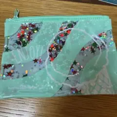 31 サーティワン　ミントグリーン ラメ入りポーチ