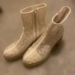 RANDA 花柄刺繍ホワイトブーツのサムネイル