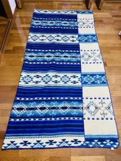 ネイティブアメリカンのラグ 130cm×190cm - メルカリ