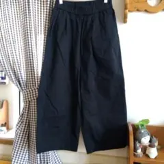 オローネ　黒 ワイドパンツ ゴムウエスト
