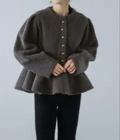 AMELY ペプラムボアジャケット