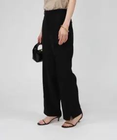 【新品未使用】BABYLONE 黒ワイドパンツ スリット入り