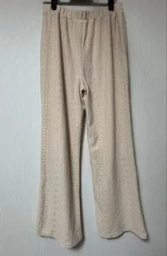 新品未使用　しまむら　 カジュアルパンツ　Mサイズ　ナチュラルカラー