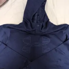 アンダーアーマーUNDER ARMOUR ネイビー フード付きパーカー LG